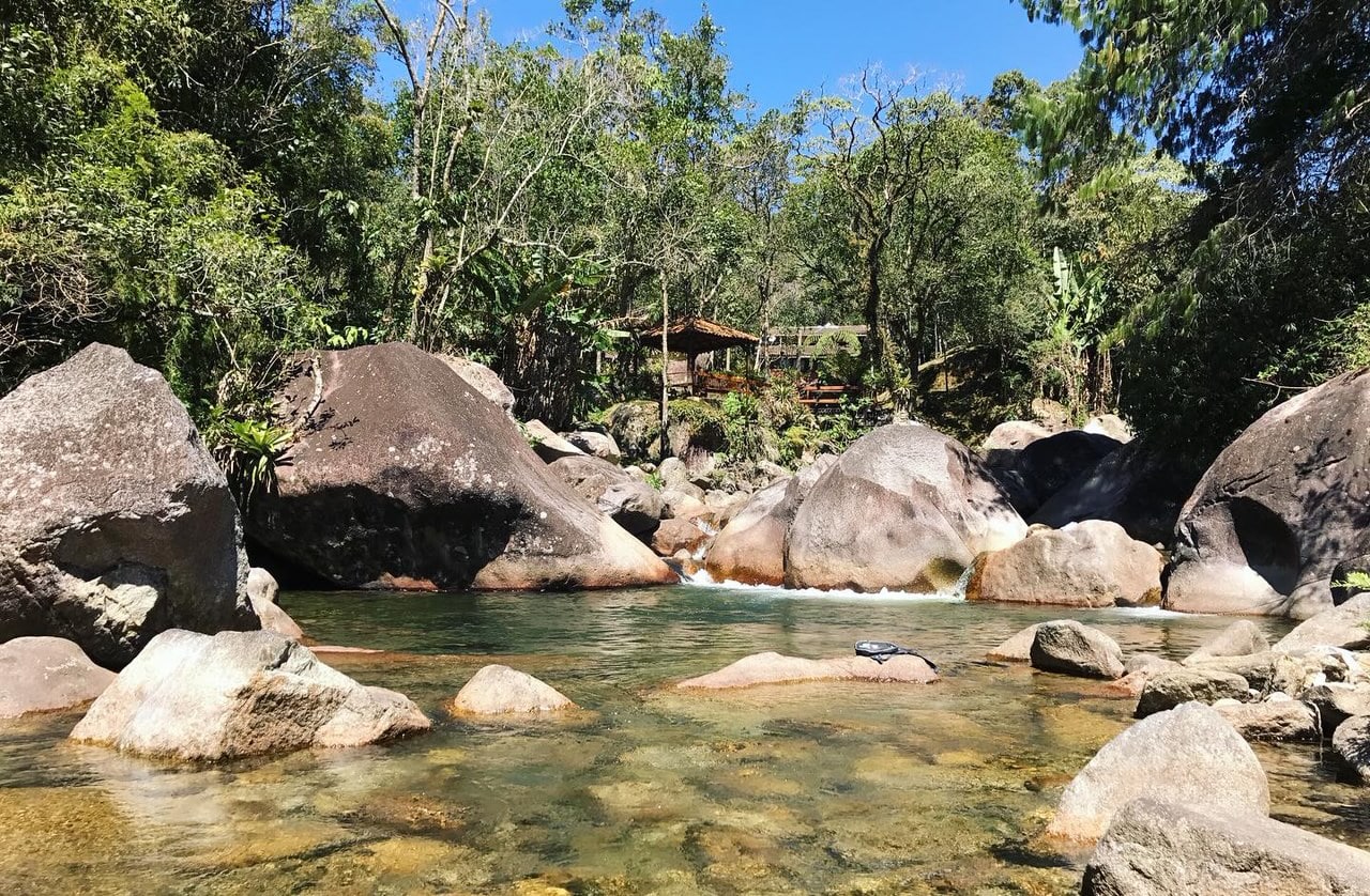 Pousada com cachoeiras em Visconde de Mauá.