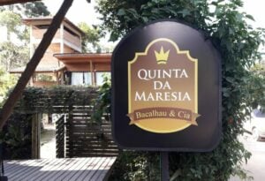 Placa do Restaurante Maresias em Visconde de Maua