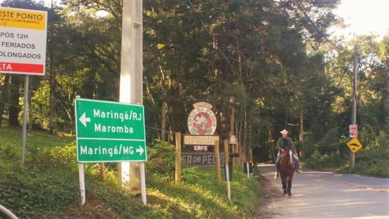 Senhor a cavalo em Visconde de Mauá