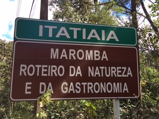 Placa da Vila da Maromba , a vila das cachoeiras