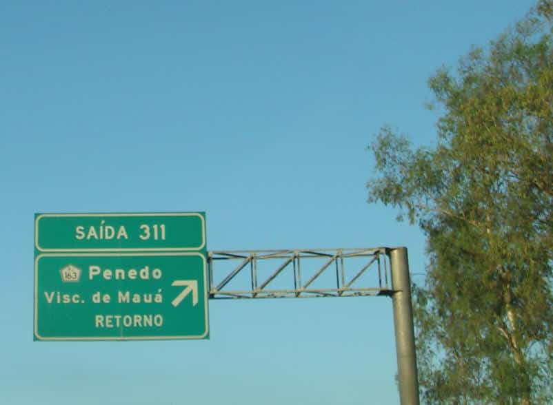 Placa da saída da Dutra para Visconde de Maua