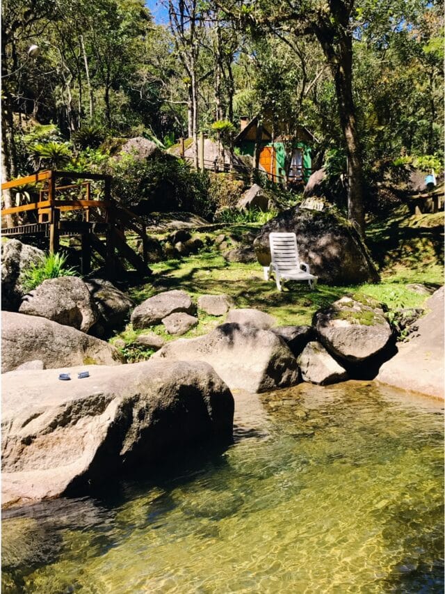 Pedras e águas cristalinas em Visconde de Mauá